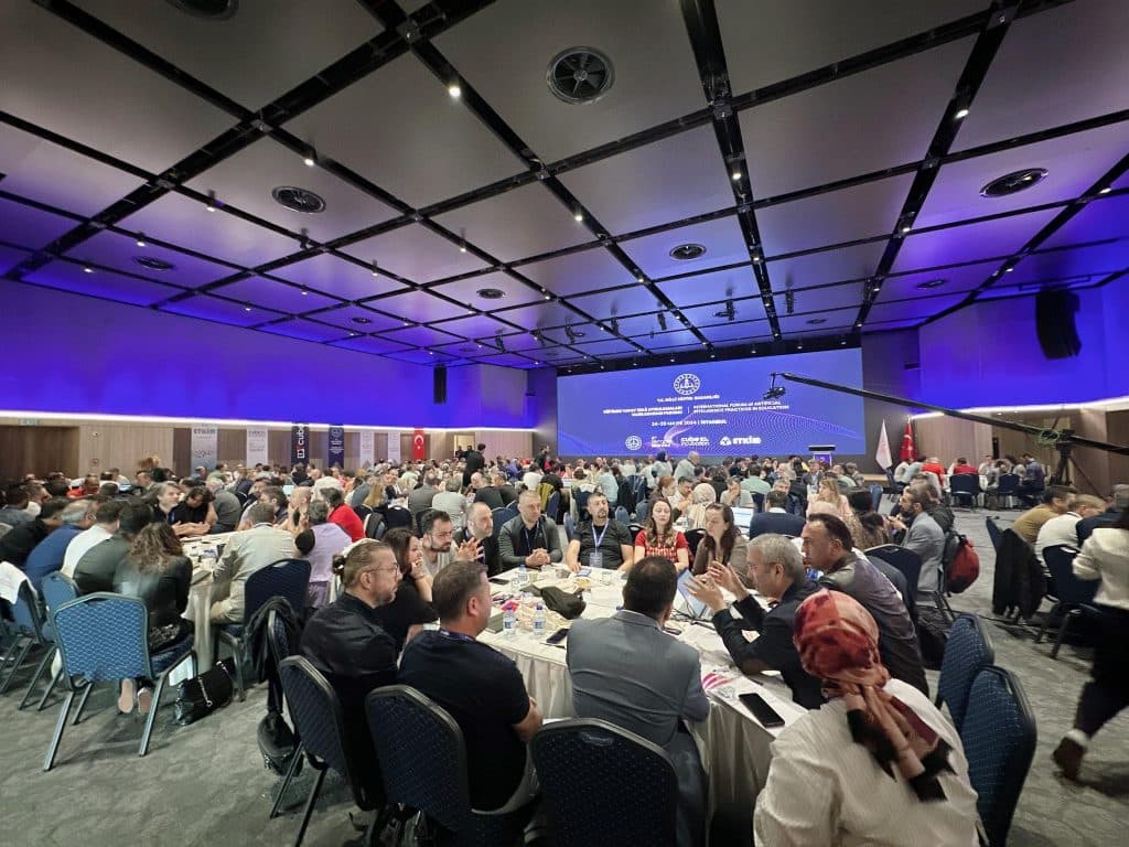 Eğitimde Yapay Zekâ Uygulamaları Uluslararası Forumu