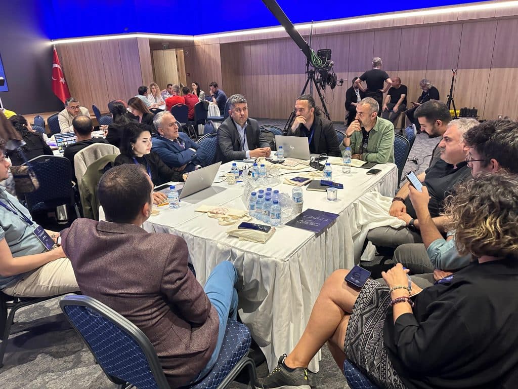 Eğitimde Yapay Zekâ Uygulamaları Uluslararası Forumu